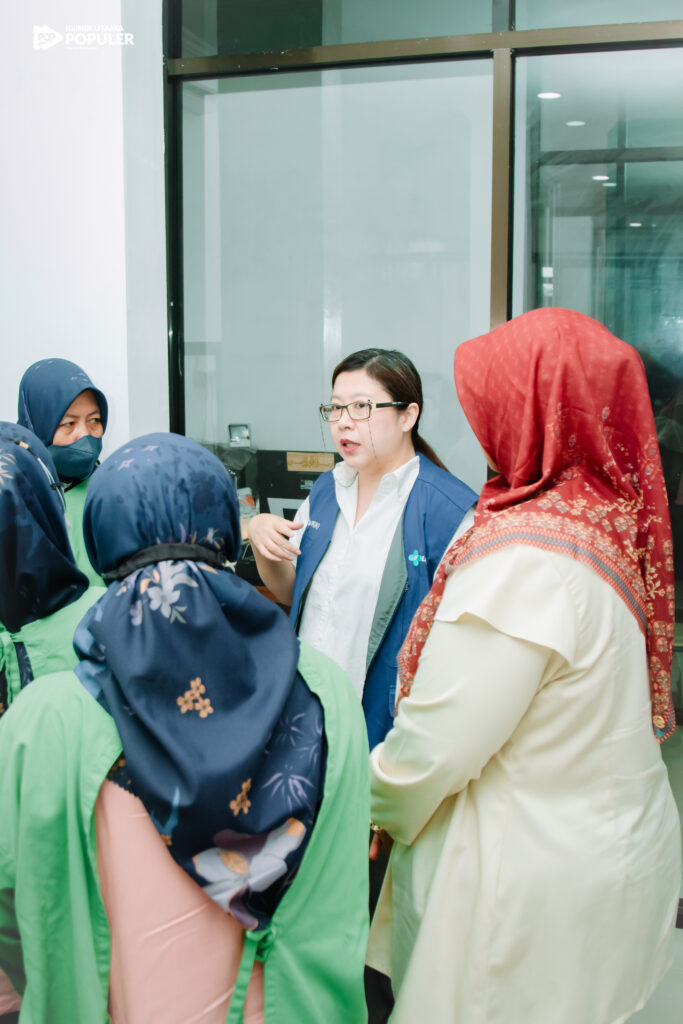 Akreditasi_Klinik Populer BM SBY-103
