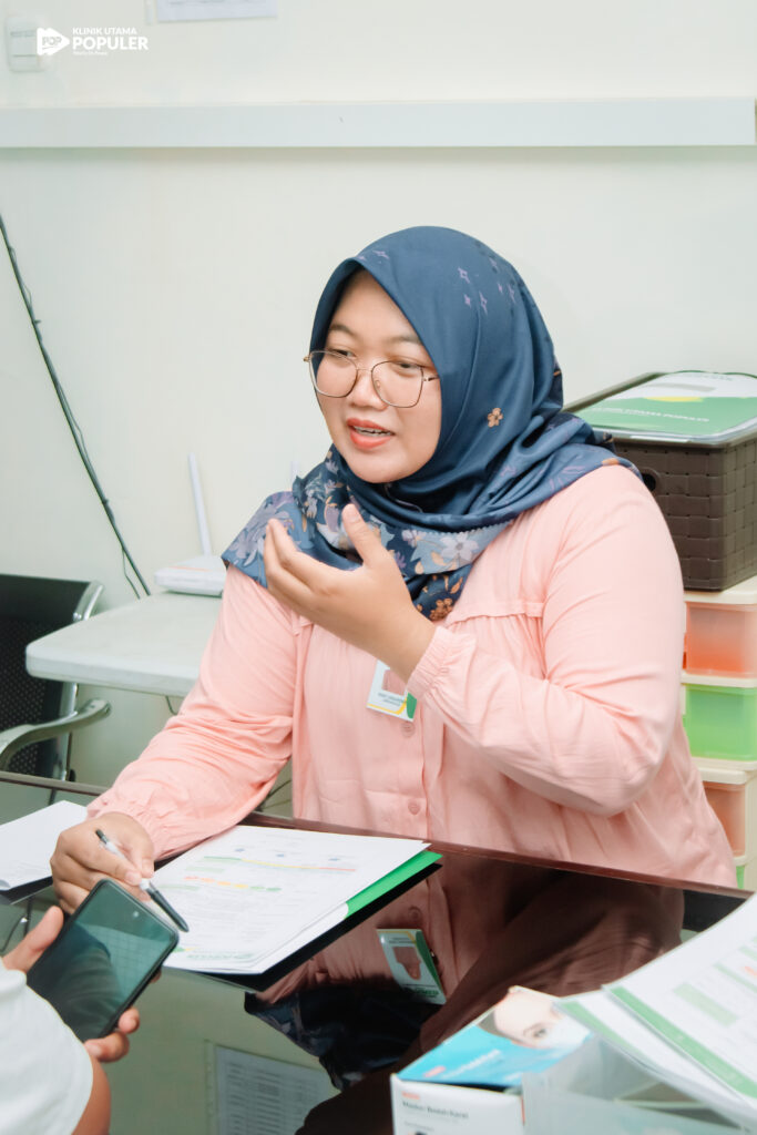 Akreditasi_Klinik Populer BM SBY-114