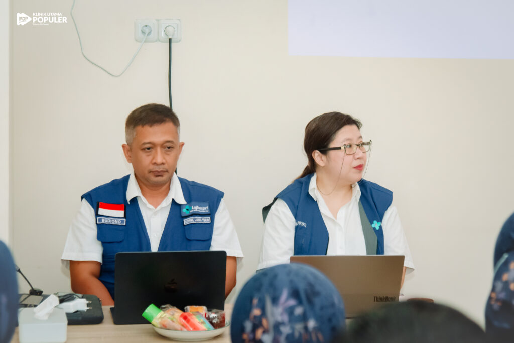 Akreditasi_Klinik Populer BM SBY-16