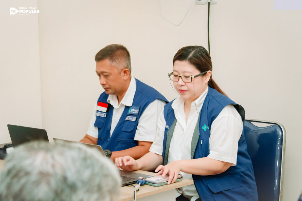 Akreditasi_Klinik Populer BM SBY-8