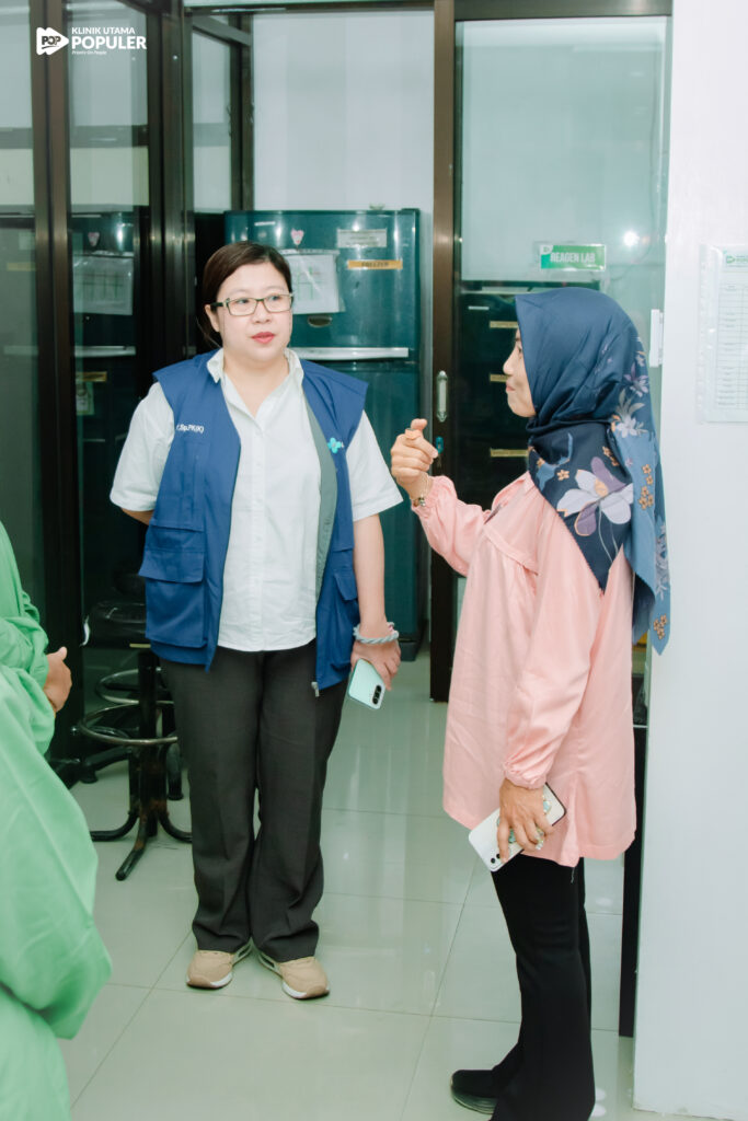 Akreditasi_Klinik Populer BM SBY-98